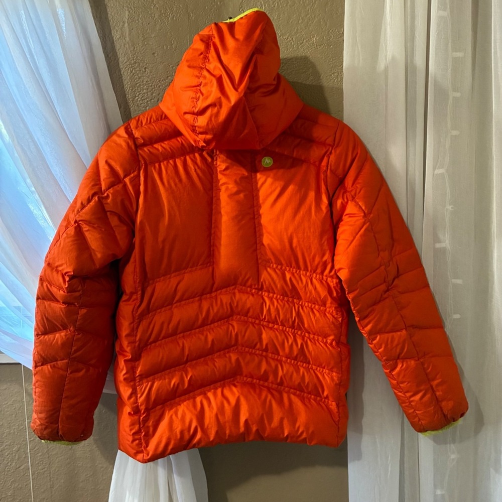 Marmot 700 Fill Hangtime Down Hooded Puffer Coat Youth Large Ski Season Trending - Picture 3 of 11